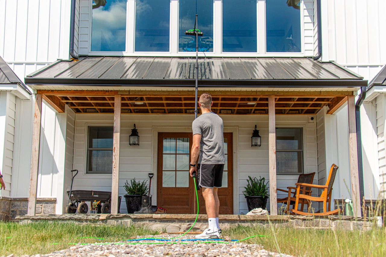 XERO Gooseneck 2.0 on XERO Micro Basic Pole Cleaning Second Floor Windows over Porch