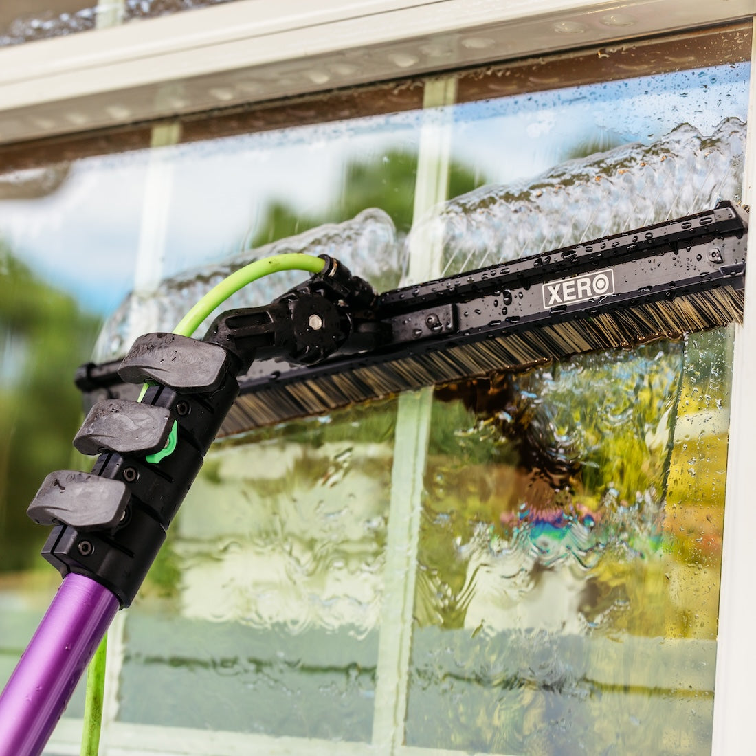 XERO Ultra Light Water Fed Brush on Glass